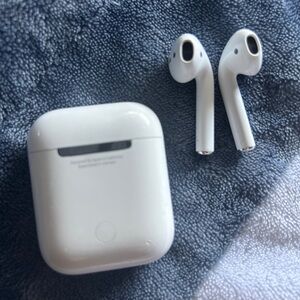 Apple Airpods
